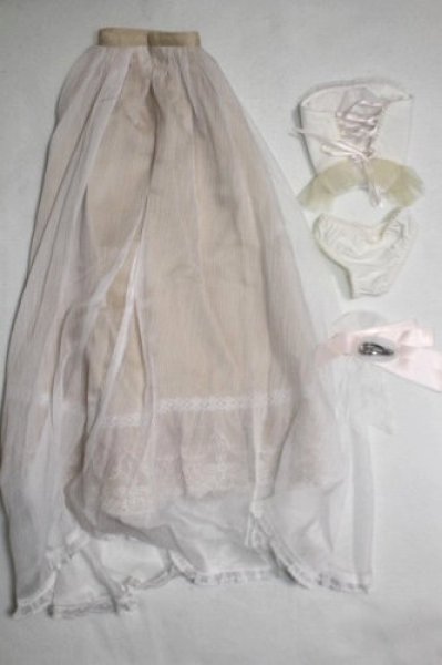 画像2: SD/OF：イノセントホワイト・トレーンドレス/1/3　60ｃｍ　BJD　MJD　衣装　ドール用 A-26-09-21-040-NY-ZA (2)