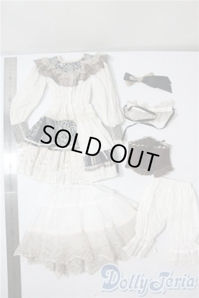 画像2: SD/OF：Astrantia製Lodden dress U-25-09-09-028-TN-ZU (2)